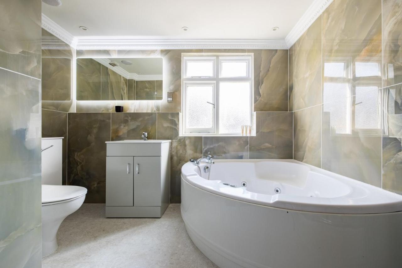 런던 The Sussex Garden Retreat - Elegant 2Bdr Flat 아파트 외부 사진