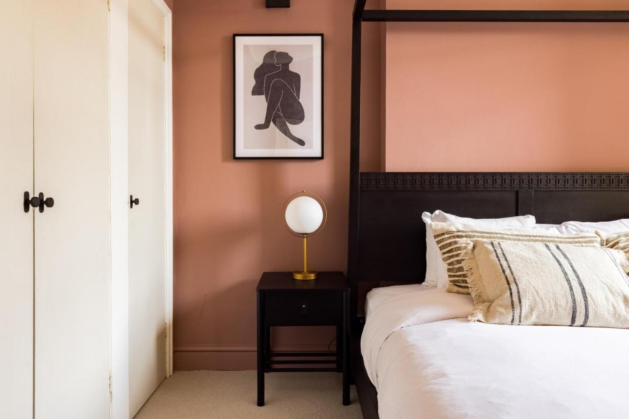 런던 The Sussex Garden Retreat - Elegant 2Bdr Flat 아파트 외부 사진