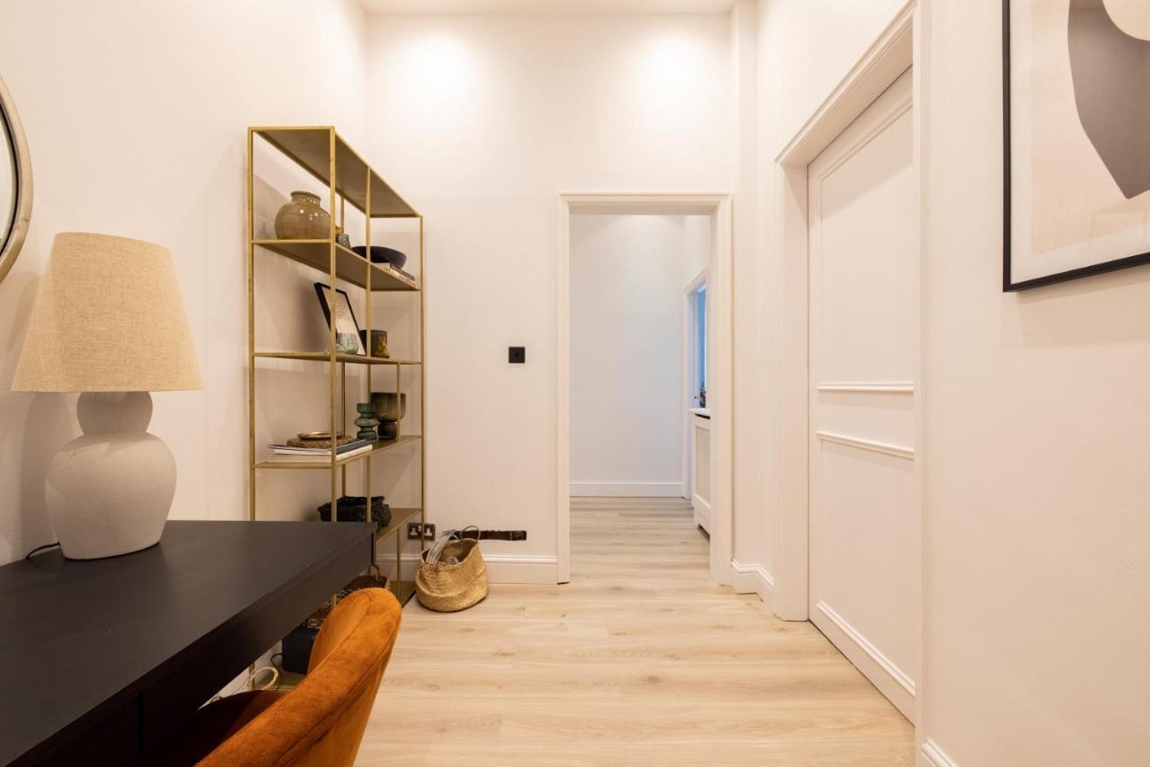 런던 The Sussex Garden Retreat - Elegant 2Bdr Flat 아파트 외부 사진