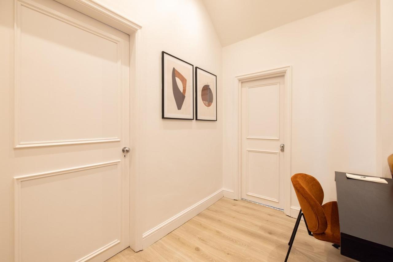 런던 The Sussex Garden Retreat - Elegant 2Bdr Flat 아파트 외부 사진