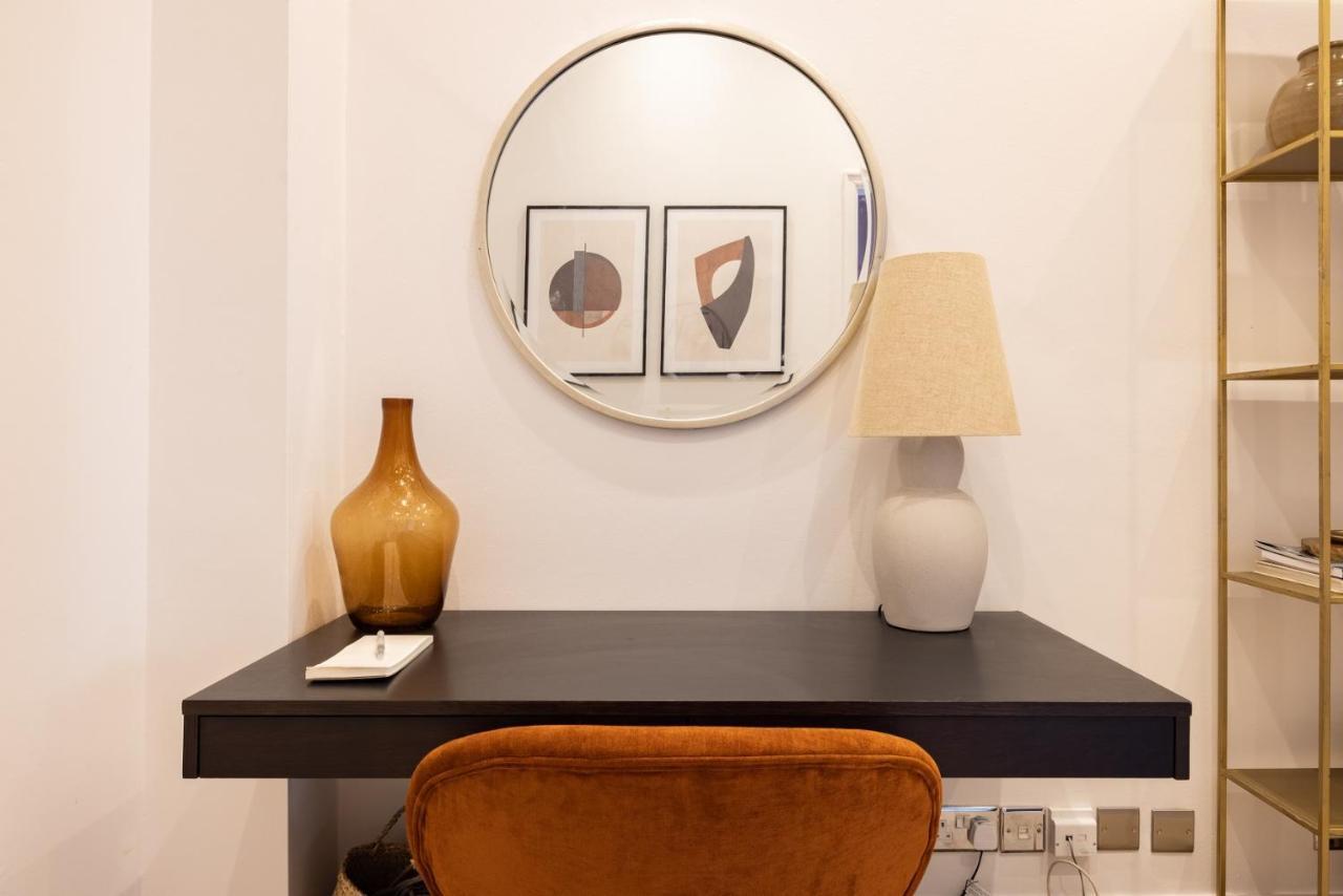 런던 The Sussex Garden Retreat - Elegant 2Bdr Flat 아파트 외부 사진